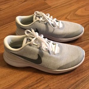 Women’s Nike Shoes